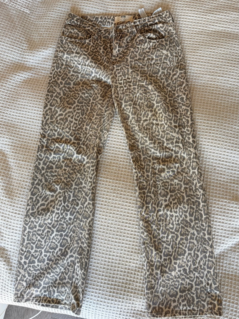 stradivarius Beige and Gray Leopard Print Wide Leg Jeans
